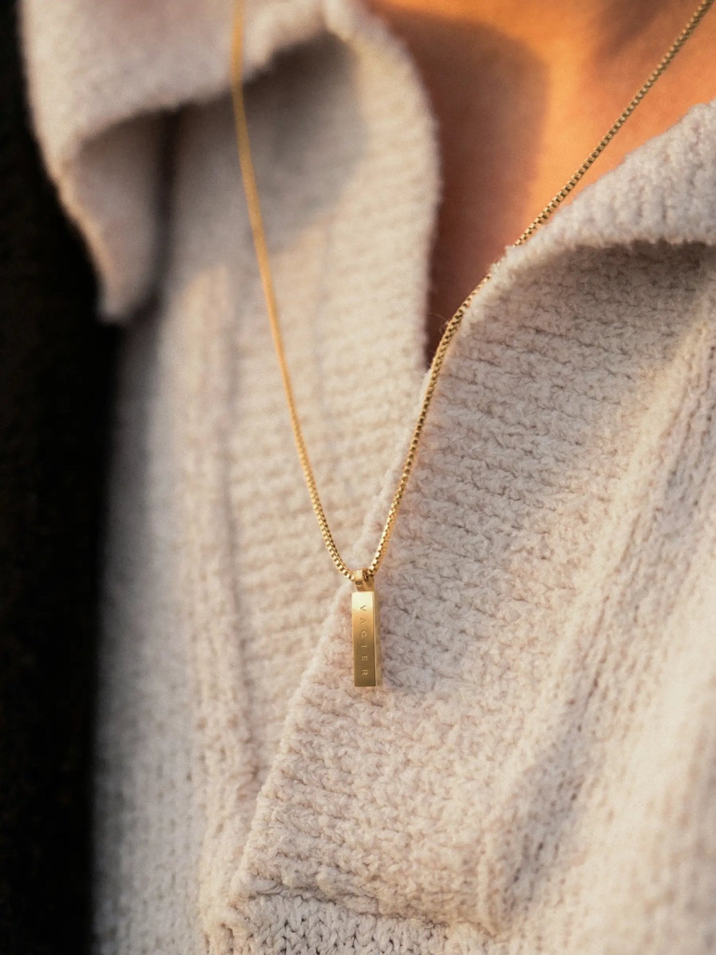 BOX PENDANT NECKLACE - VARCCI