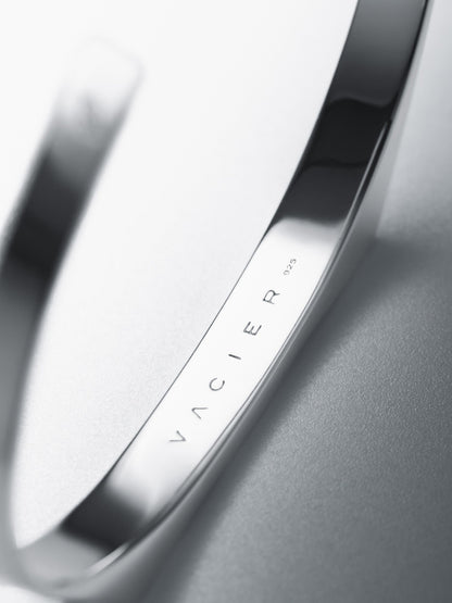 RIPPLE SIGNET CUFF IN SILVER - VARCCI