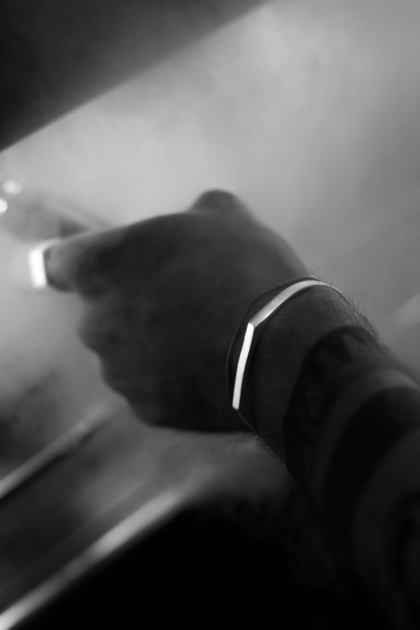 UNISIZE SIGNET CUFF IN SILVER - VARCCI
