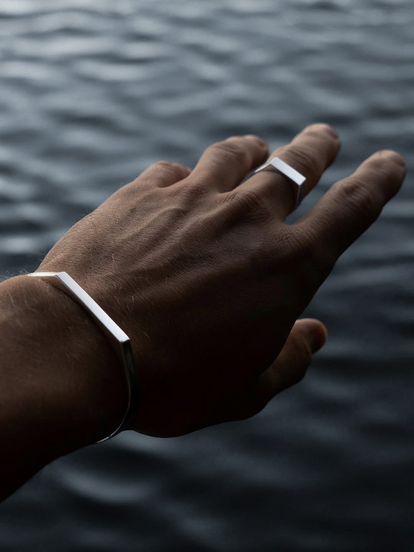 UNISIZE SIGNET SET IN SILVER - VARCCI