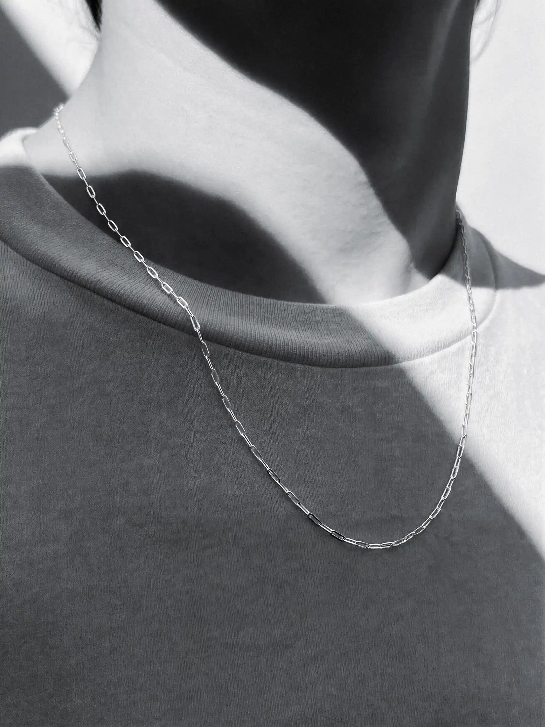 VARCCI CLIP CHAIN NECKLACE IN SILVER