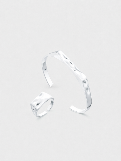 VARCCI RIPPLE SIGNET SET IN SILVER