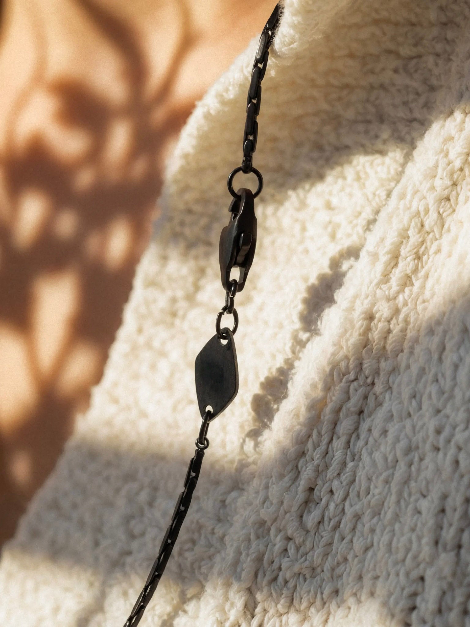 VARCCI WIRE CHAIN NECKLACE