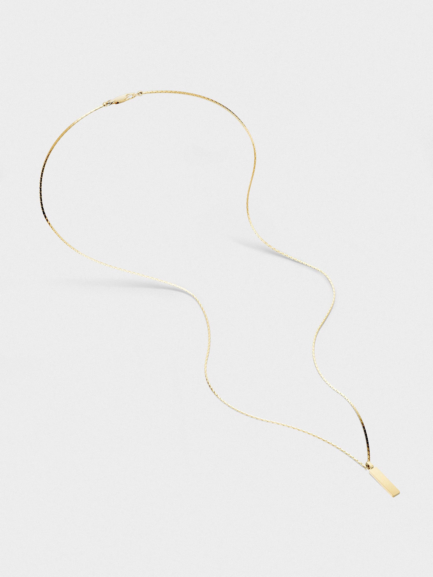 VARCCI WIRE PENDANT NECKLACE