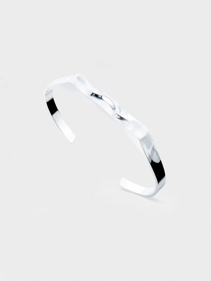 RIPPLE SIGNET CUFF IN SILVER - VARCCI