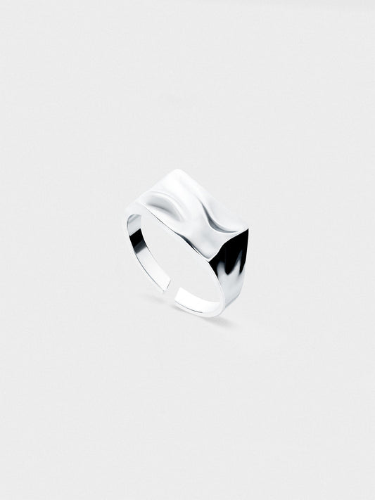 RIPPLE SIGNET RING IN SILVER - VARCCI