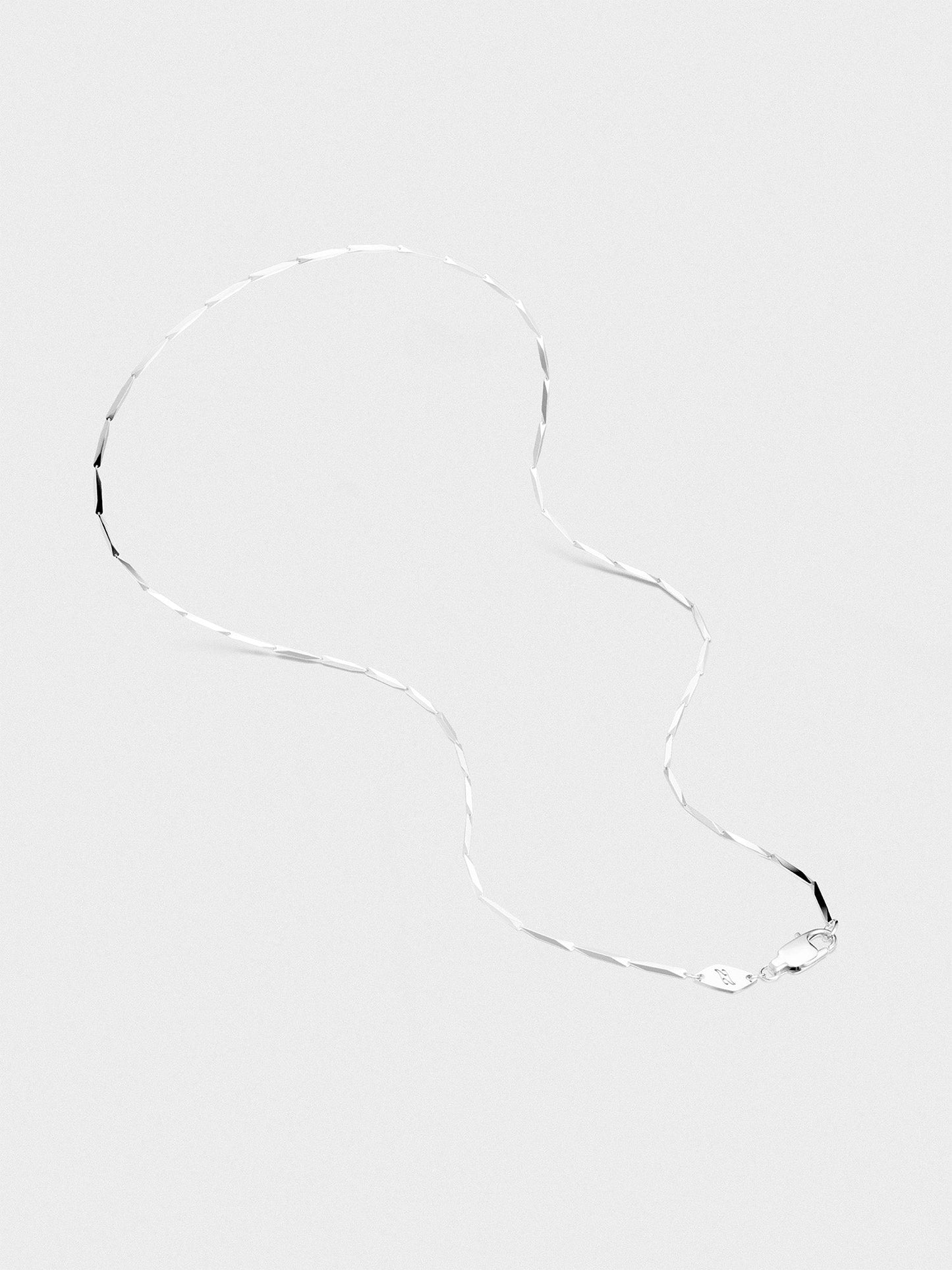 LINEAR CHAIN NECKLACE - VARCCI