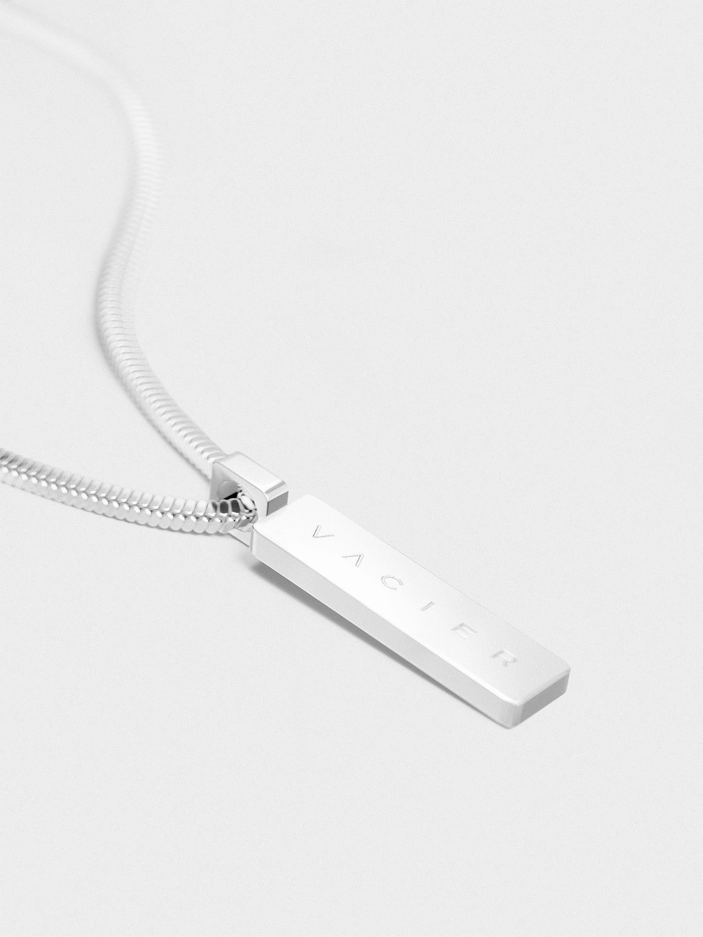 SQUARE PENDANT NECKLACE - VARCCI