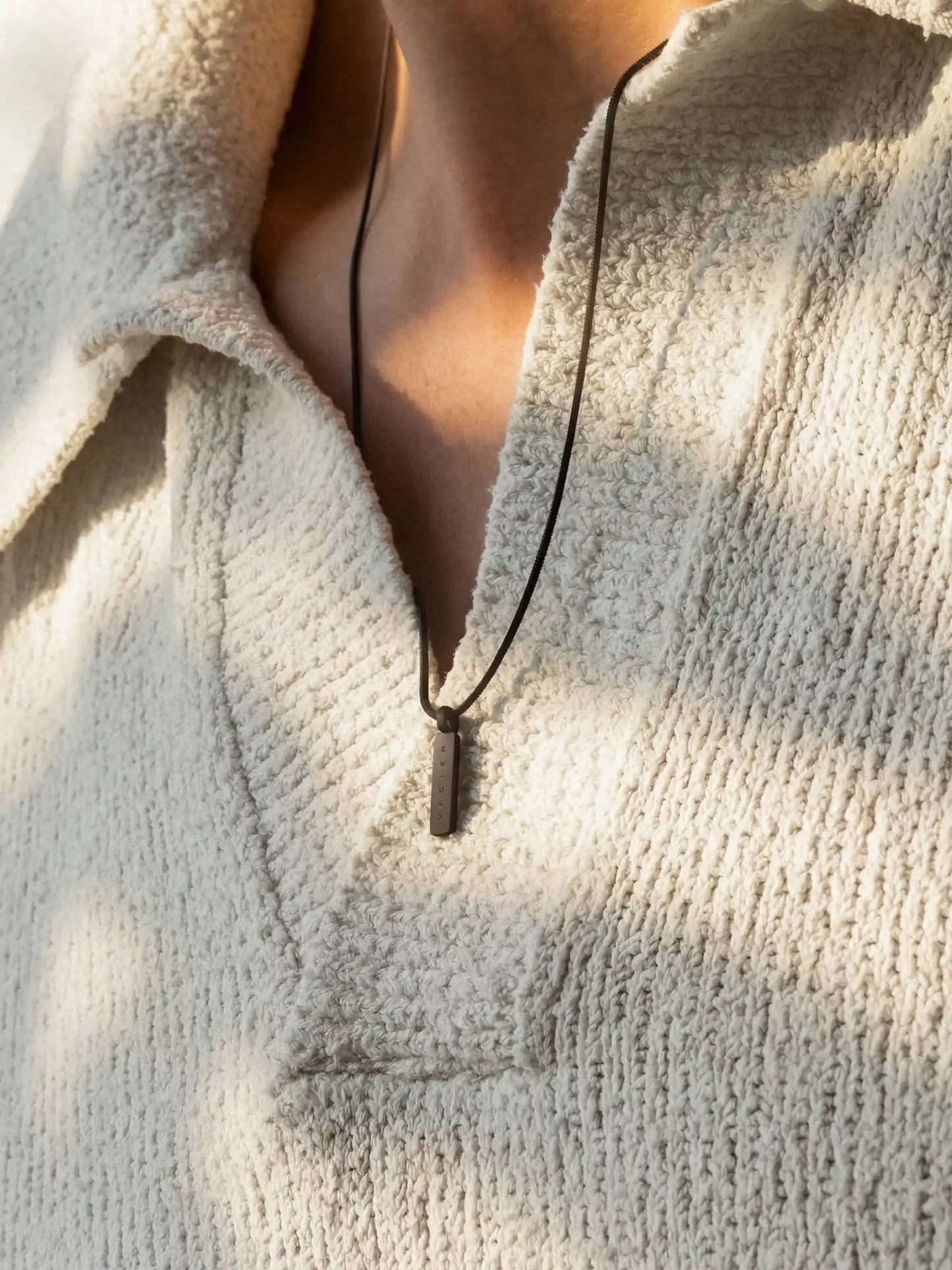 SQUARE PENDANT NECKLACE - VARCCI